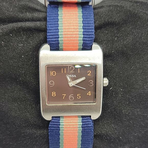 Fossil WB1028 Womens Multicolor Nylon Brown Analog Dial Quartz Wrist Watch BC942 - Picture 1 of 9